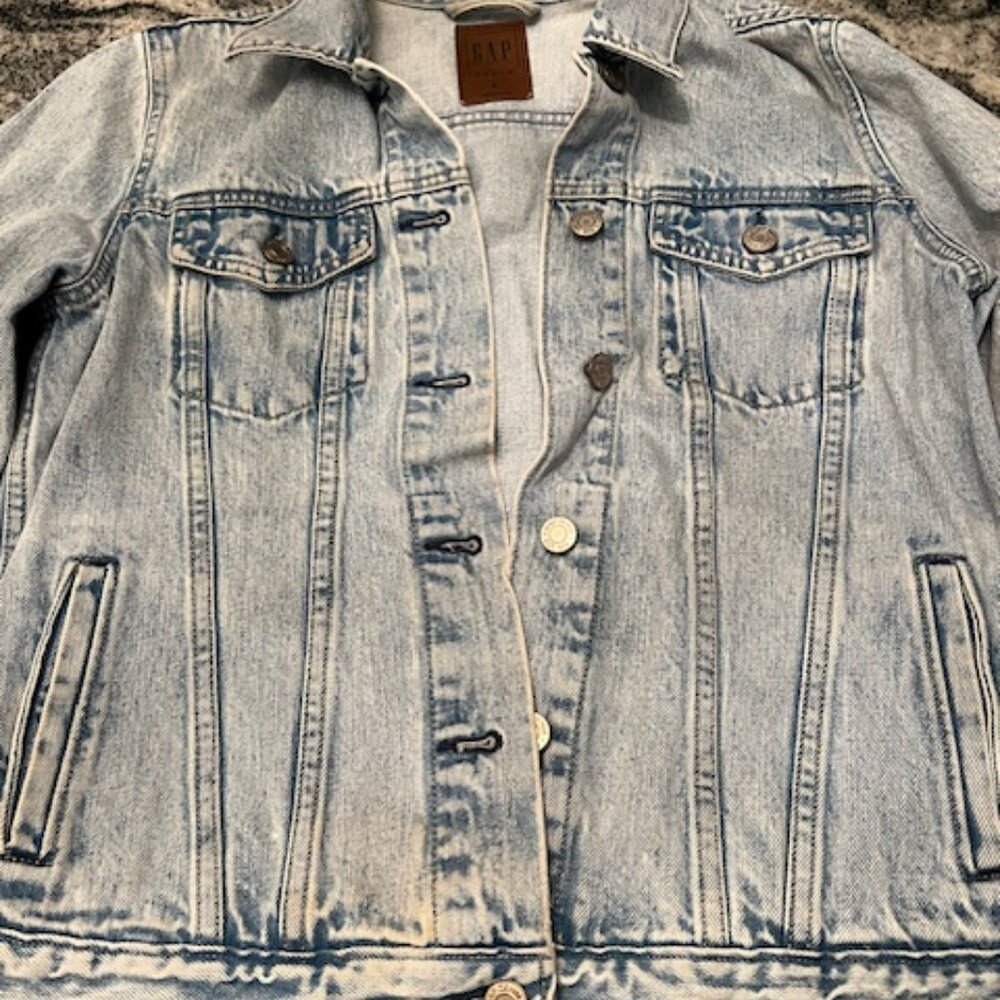 Vintage GAP denim trucker jean jacket. Light blue acid wash Women's Size Small - Picture 5 of 8